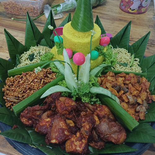 67619bdb197fc_nasi_kuning_lengkap_2024_12_17_thumb.png